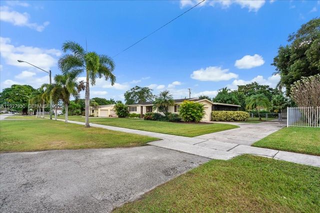 232 NW 15th St, Homestead, FL 33030