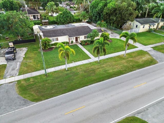 232 NW 15th St, Homestead, FL 33030