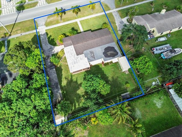 232 NW 15th St, Homestead, FL 33030