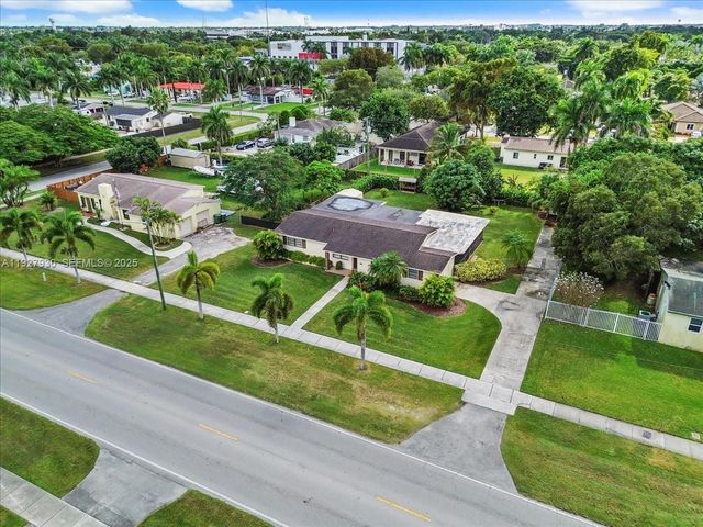 232 NW 15th St, Homestead, FL 33030