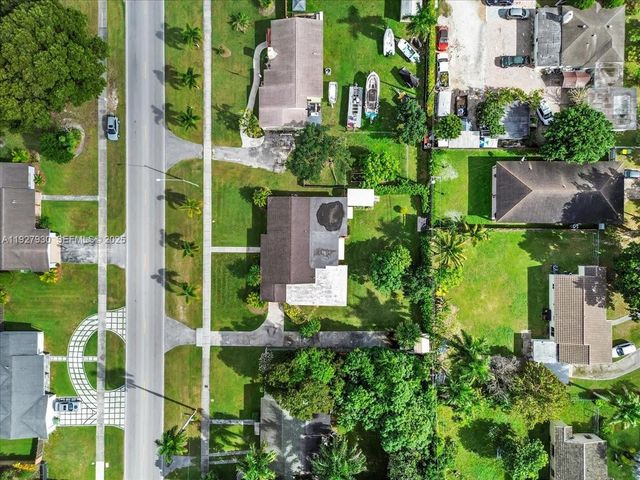 232 NW 15th St, Homestead, FL 33030