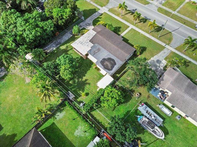 232 NW 15th St, Homestead, FL 33030