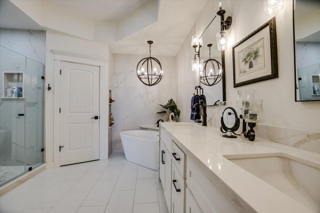 1001 The Cape RD 33, Horseshoe Bay, TX 78657