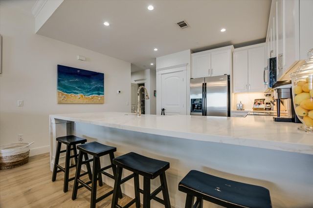 1001 The Cape RD 33, Horseshoe Bay, TX 78657