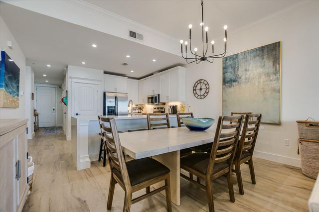 1001 The Cape RD 33, Horseshoe Bay, TX 78657