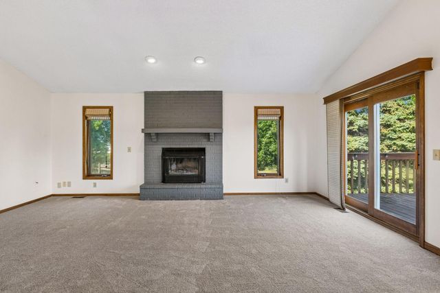 4635 Yorktown Lane N, Plymouth, MN 55442