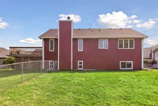4635 Yorktown Lane N, Plymouth, MN 55442