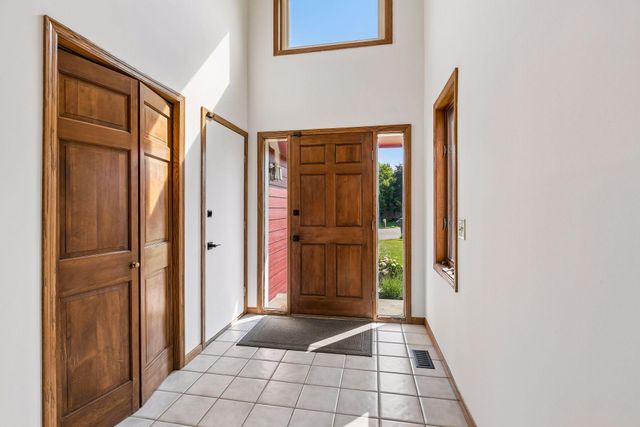 4635 Yorktown Lane N, Plymouth, MN 55442