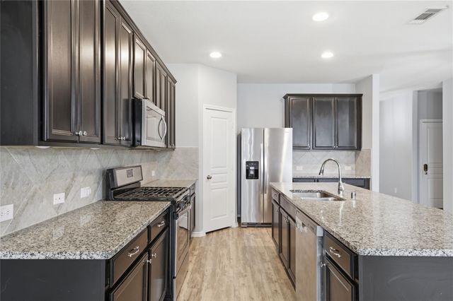 30253 Creekside Drive, Brookshire, TX 77423