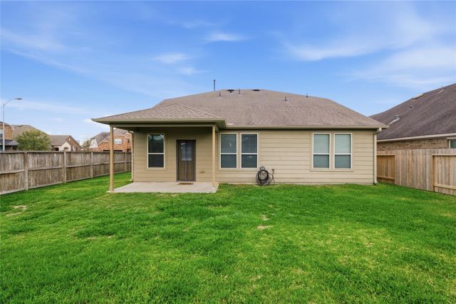 30253 Creekside Drive, Brookshire, TX 77423