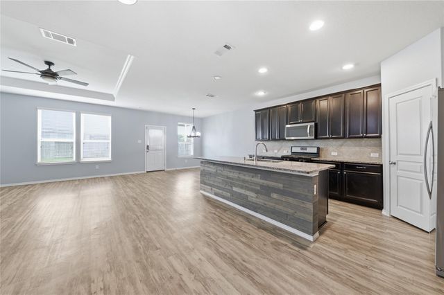 30253 Creekside Drive, Brookshire, TX 77423