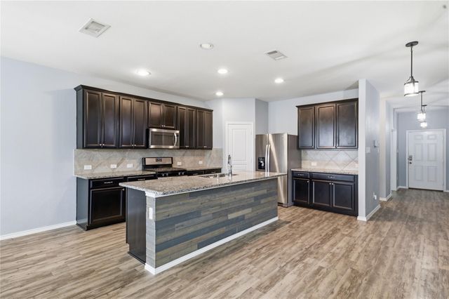 30253 Creekside Drive, Brookshire, TX 77423