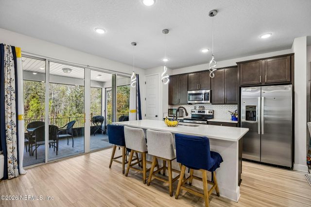 11537 ADMIRAL CV Drive, Jacksonville, FL 32221