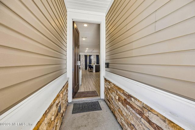 11537 ADMIRAL CV Drive, Jacksonville, FL 32221