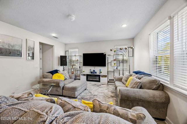 11537 ADMIRAL CV Drive, Jacksonville, FL 32221