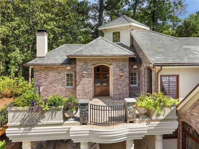 35 Valley Road NW, Atlanta, GA 30305
