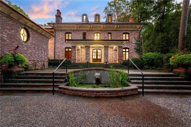35 Valley Road NW, Atlanta, GA 30305