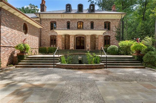 35 Valley Road NW, Atlanta, GA 30305