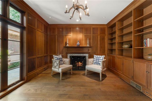 35 Valley Road NW, Atlanta, GA 30305