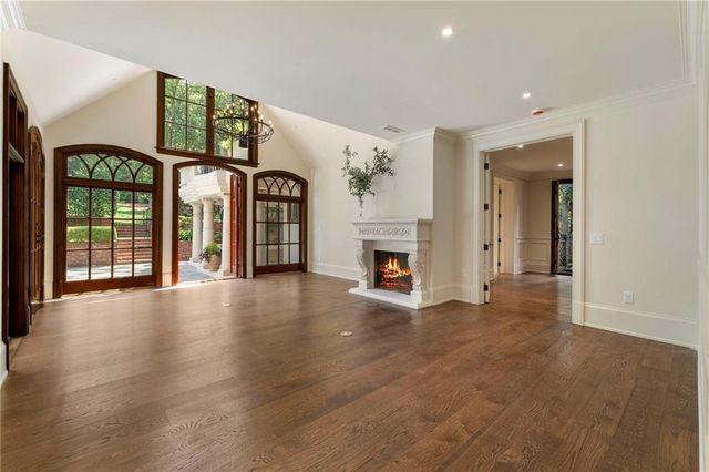 35 Valley Road NW, Atlanta, GA 30305