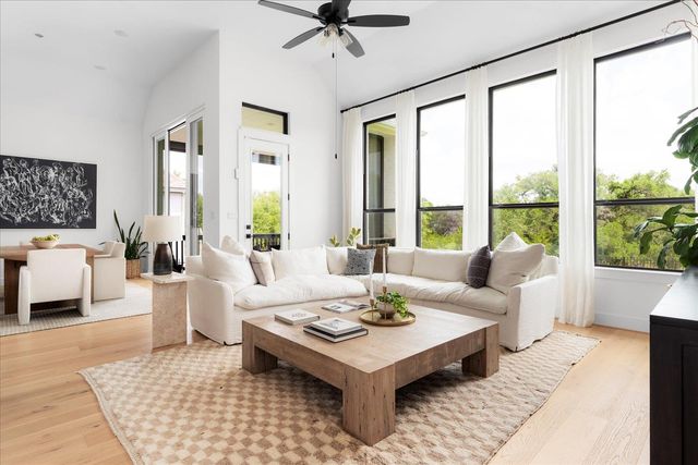 482 Running Bird RD, Austin, TX 78737