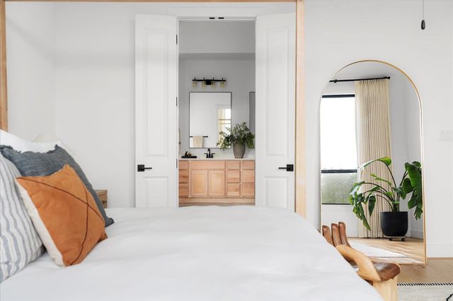 482 Running Bird RD, Austin, TX 78737