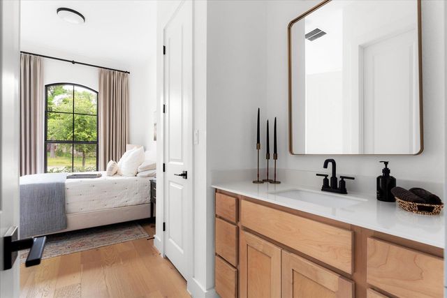 482 Running Bird RD, Austin, TX 78737