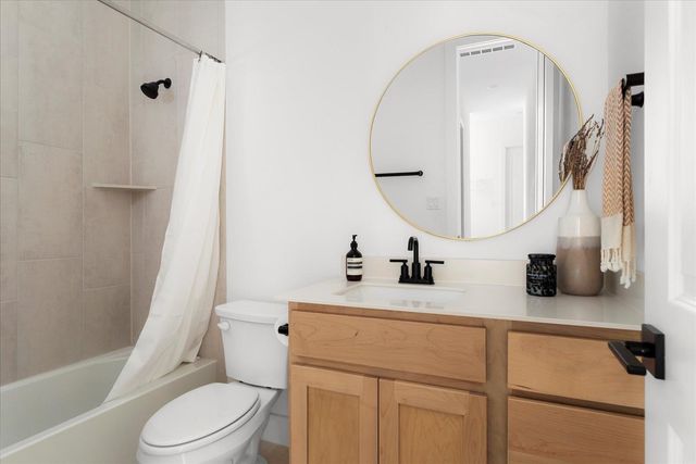 482 Running Bird RD, Austin, TX 78737