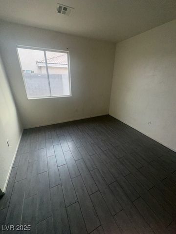 2510 Country Orchard Street, North Las Vegas, NV 89030