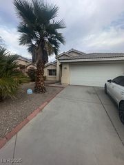 2510 Country Orchard Street, North Las Vegas, NV 89030