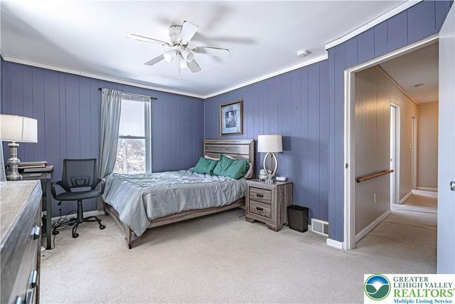 622 Scholl Avenue, Salisbury Twp, PA 18015