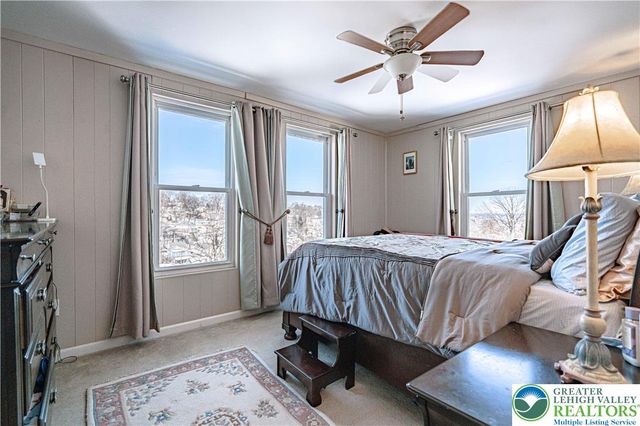 622 Scholl Avenue, Salisbury Twp, PA 18015