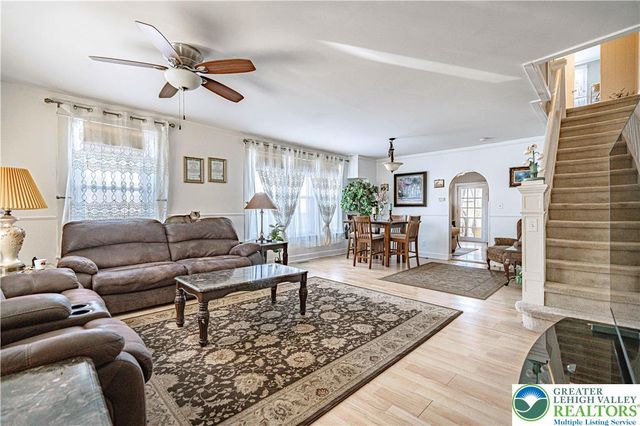 622 Scholl Avenue, Salisbury Twp, PA 18015