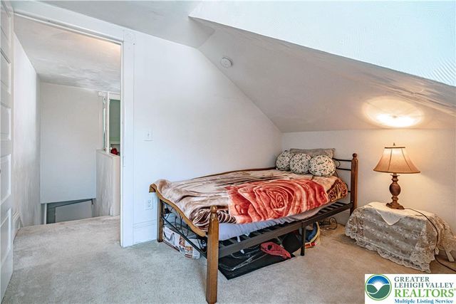 622 Scholl Avenue, Salisbury Twp, PA 18015