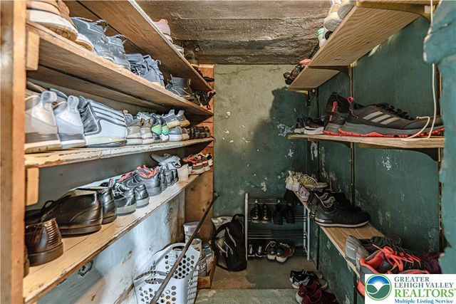 622 Scholl Avenue, Salisbury Twp, PA 18015