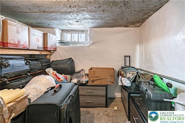 622 Scholl Avenue, Salisbury Twp, PA 18015