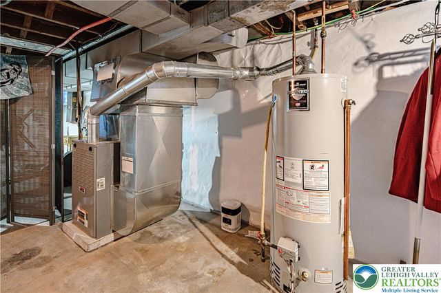 622 Scholl Avenue, Salisbury Twp, PA 18015