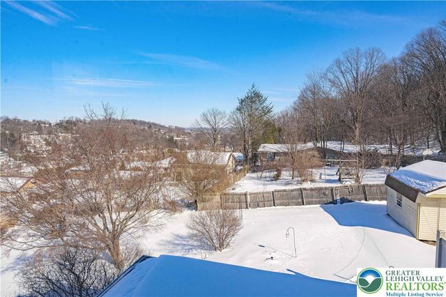 622 Scholl Avenue, Salisbury Twp, PA 18015