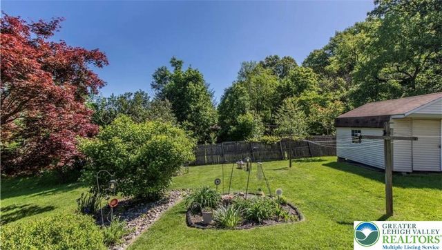 622 Scholl Avenue, Salisbury Twp, PA 18015