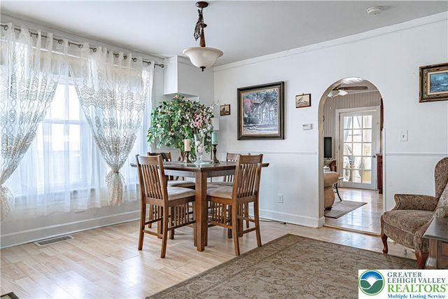 622 Scholl Avenue, Salisbury Twp, PA 18015