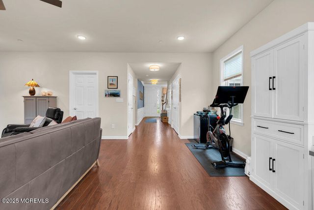 24 Lighthouse Pt Road, Highlands, NJ 07732