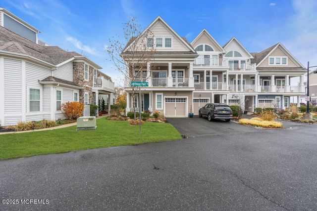 24 Lighthouse Pt Road, Highlands, NJ 07732