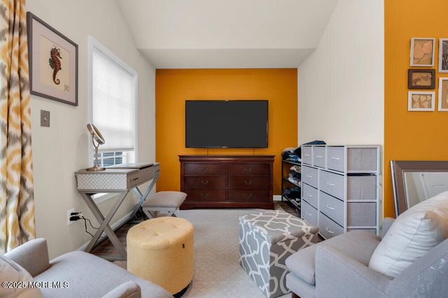 24 Lighthouse Pt Road, Highlands, NJ 07732