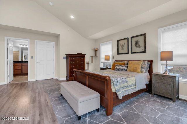 24 Lighthouse Pt Road, Highlands, NJ 07732