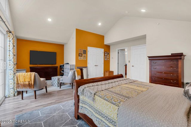 24 Lighthouse Pt Road, Highlands, NJ 07732