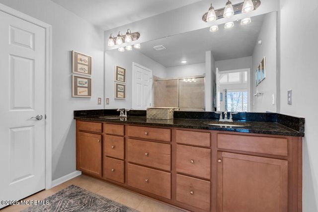 24 Lighthouse Pt Road, Highlands, NJ 07732