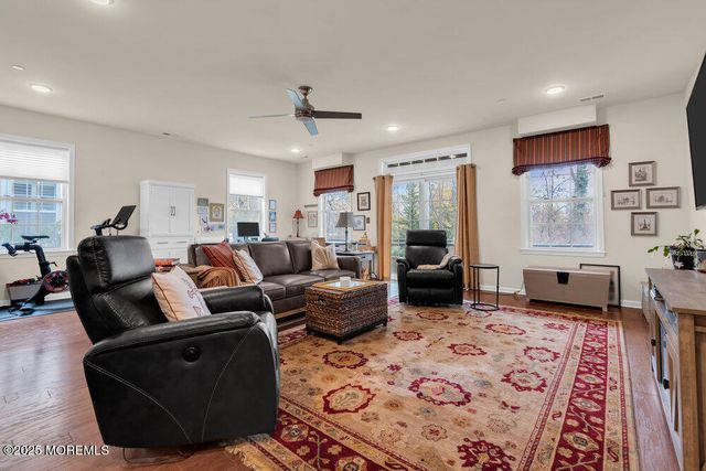 24 Lighthouse Pt Road, Highlands, NJ 07732