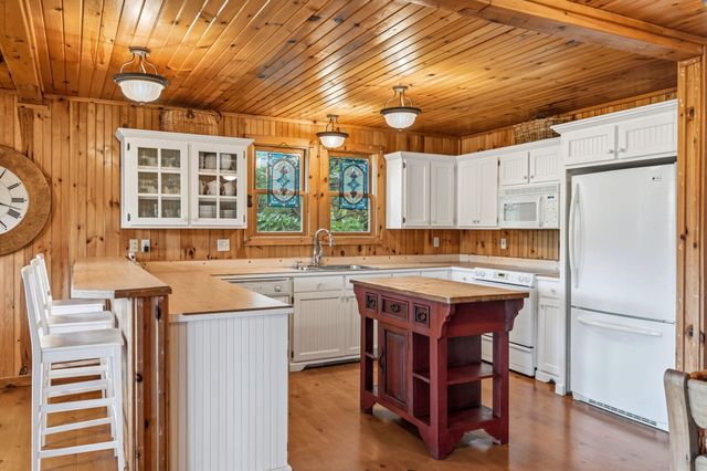 236 Crooked Lane, Blue Eye, MO 65611