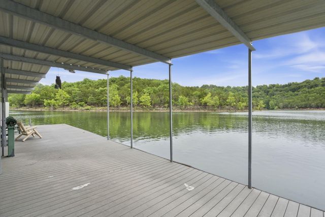 236 Crooked Lane, Blue Eye, MO 65611