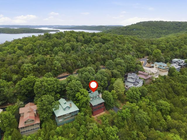236 Crooked Lane, Blue Eye, MO 65611